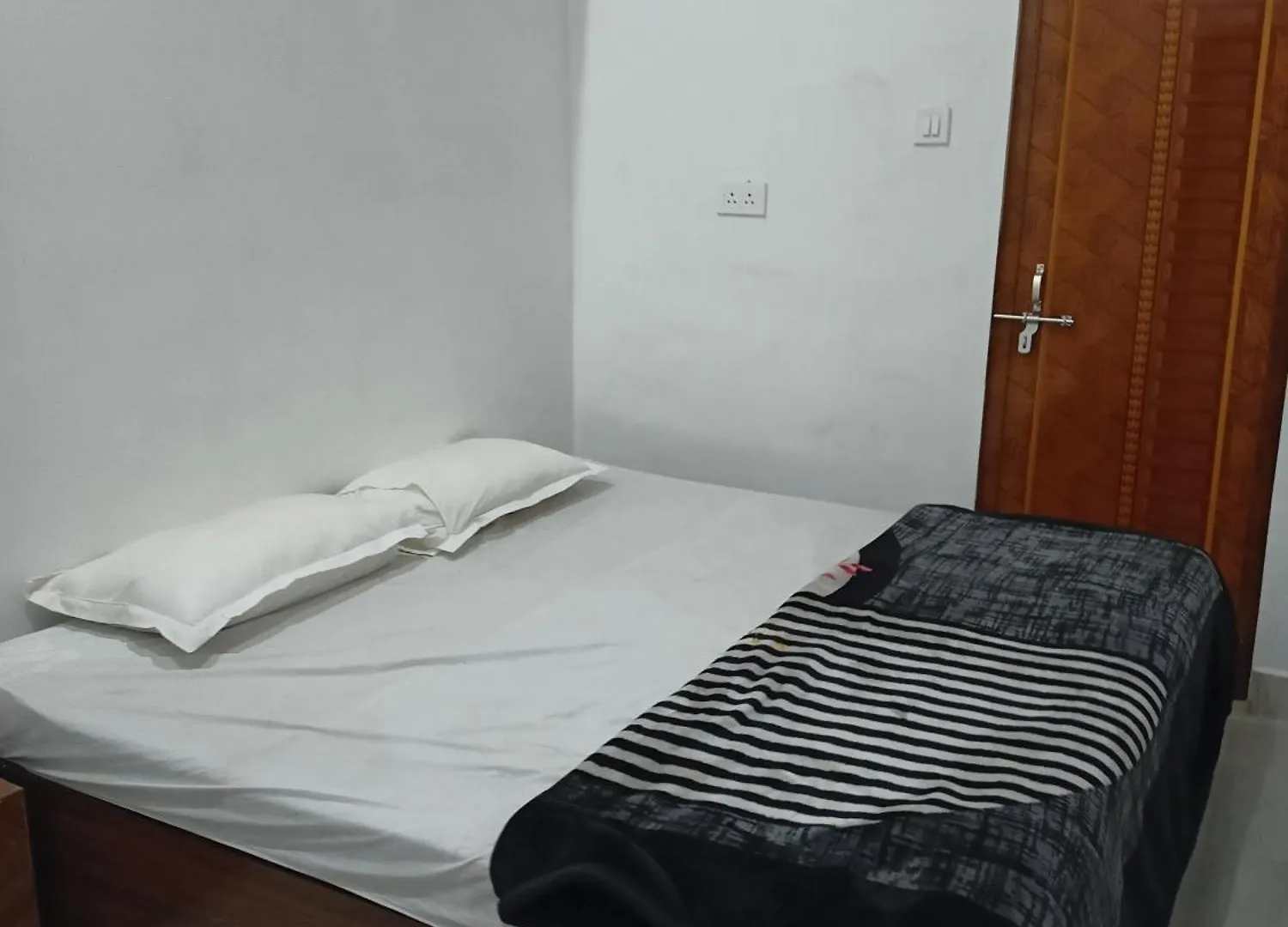 Shree Ramesht Paying Guest House , Varanasi