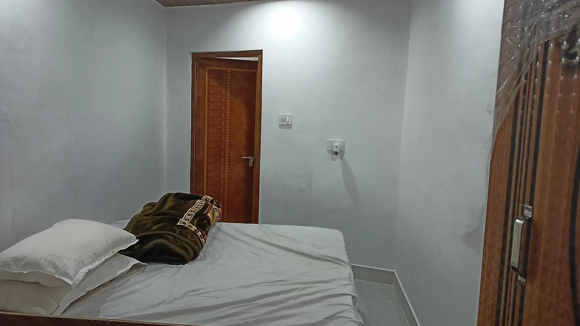 Shree Ramesht Paying Guest House , Varanasi