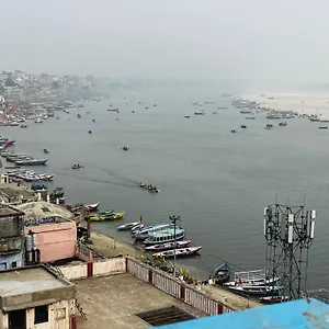 Ks Paying Benares